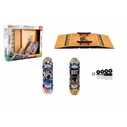 Skateboard prstový šroubovací 2ks plast 10cm s rampou s doplňky v krabičce 30x24x6cm